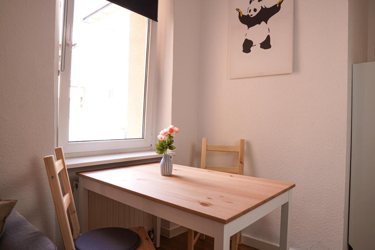 Fullhouse - Halle - T28 - Panda Apartment Exteriér fotografie